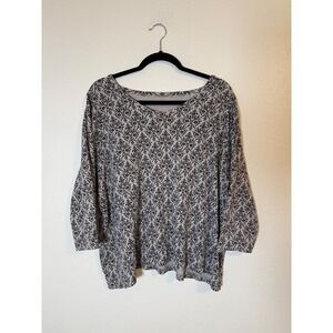 Croft & Barrow Women's 3/4 Sleeve V-Neck Top Black White Damask Floral Print